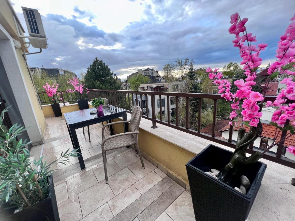 Apartemen Vitosha Terrace 1br With Parking *